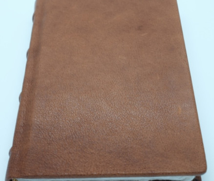 Δερμάτινο σημειωτάριο Α6 (10,5Χ14,8εκ.) με 40 σελίδες χειροποίητο χαρτί 200γρ